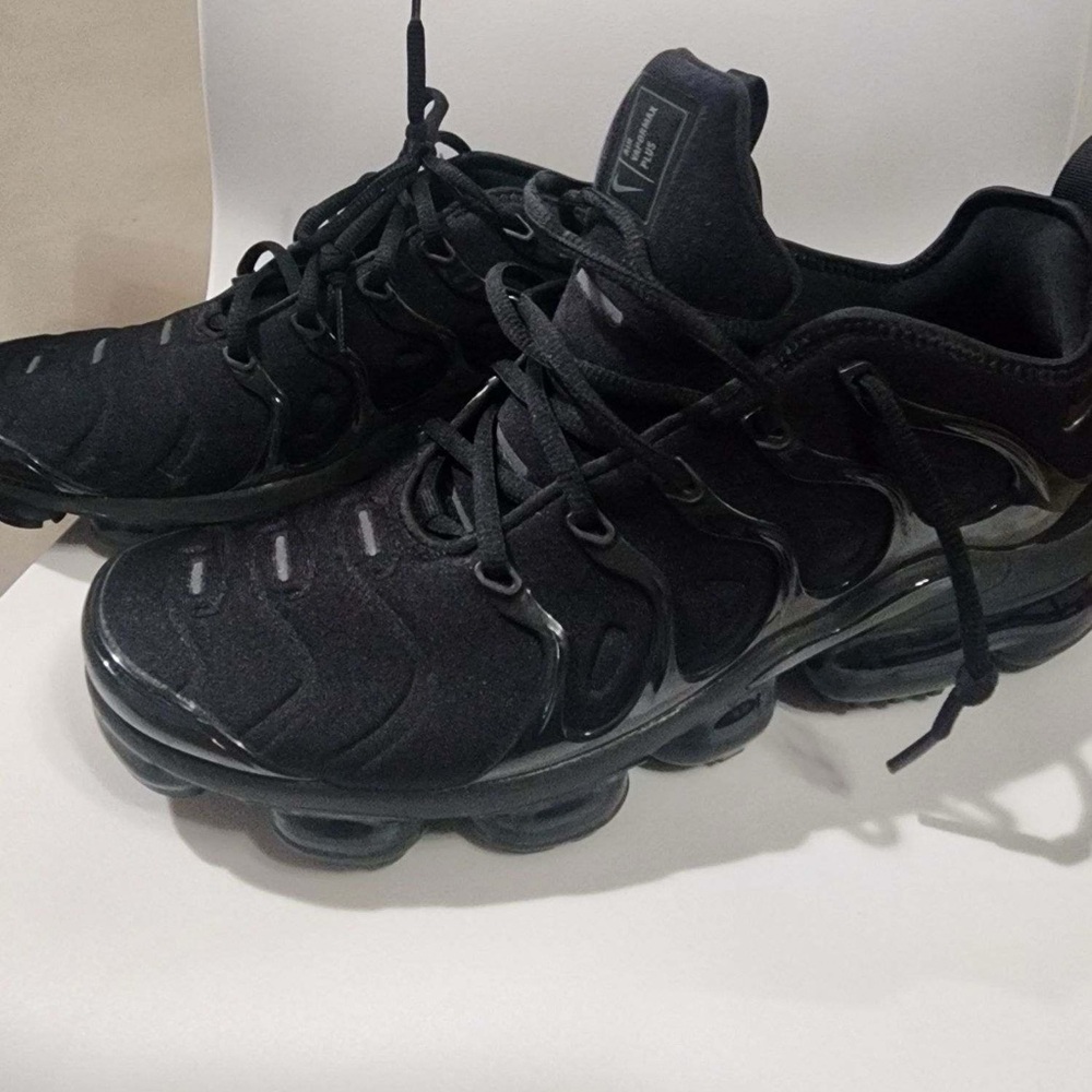 Nike Triple Black VaporMax
